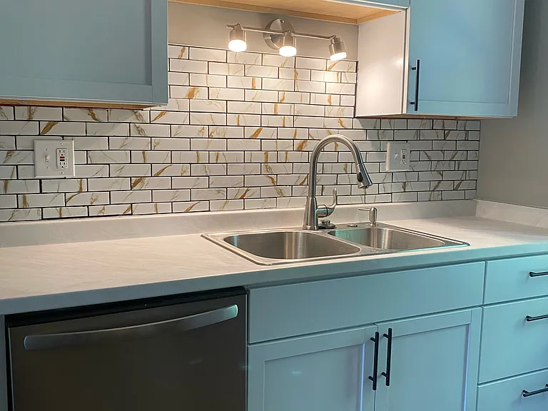 485 Gilbert St #485 — Photo 6