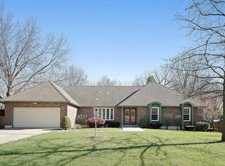 401 NW Lincolnwood Dr, Lees Summit, MO 64063