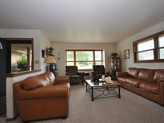 4th image of 1219 Villa Park Dr