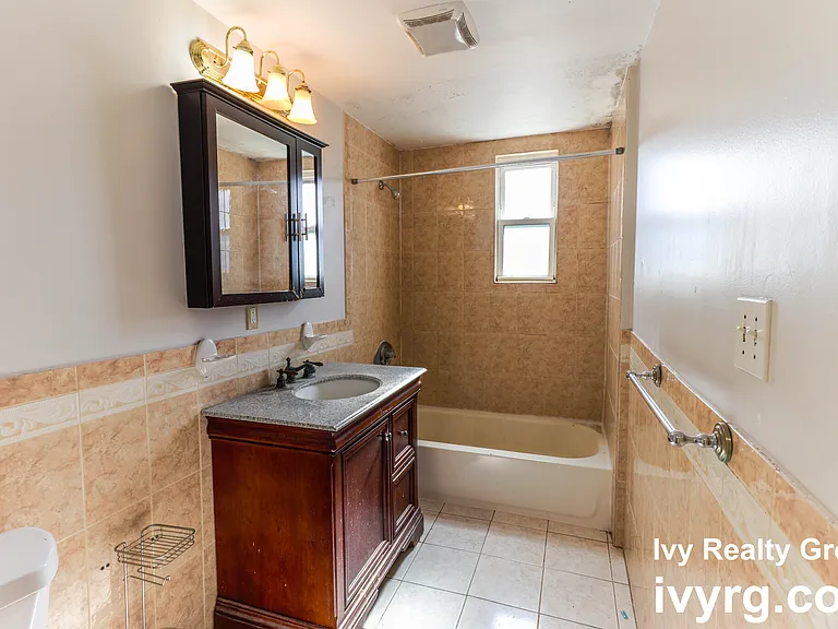 47 Franklin St #2 — Photo 10