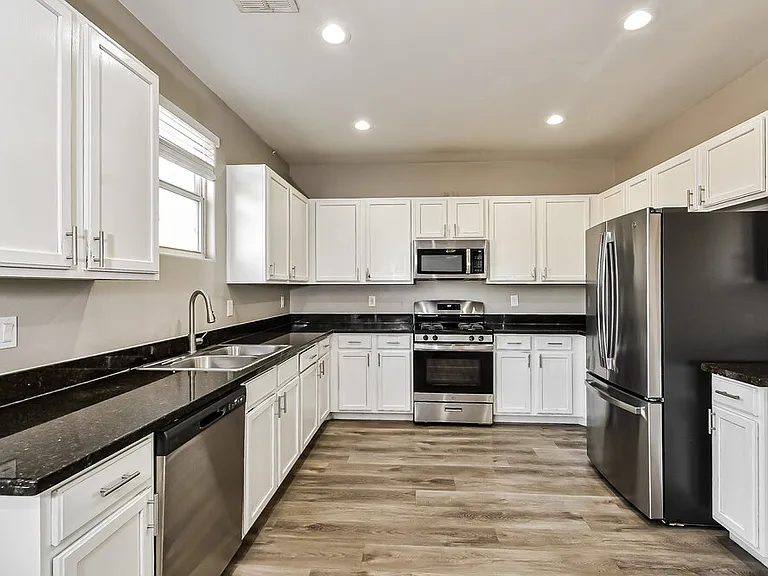 4237 Telstar Ct — Photo 7
