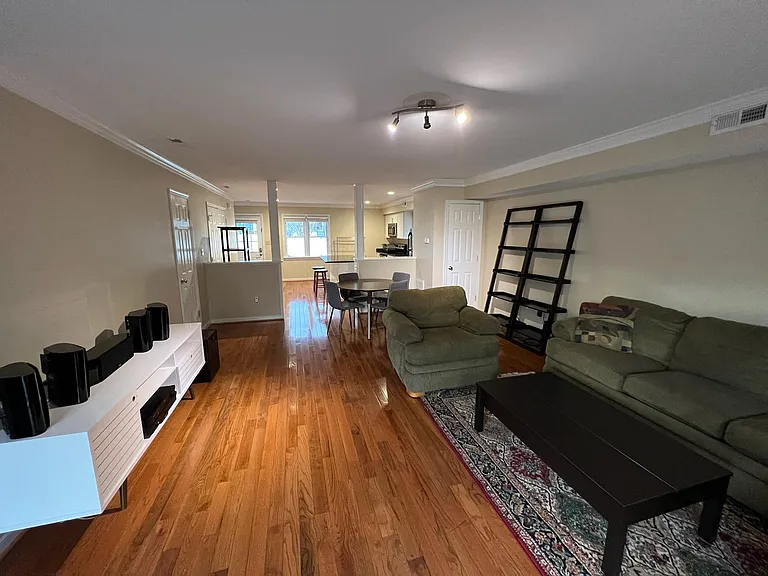 1804 Powhatan St — Photo 25
