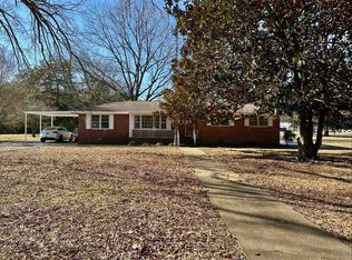 16585 Mount Hester Rd, Cherokee, AL 35616