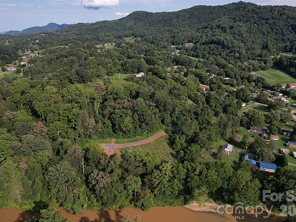 5th image of 37 Amber Ln