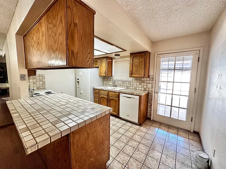 2045 S 14th Ave #65 — Photo 8