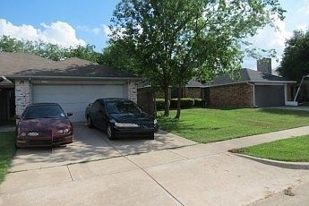 1st image of 2805 White Oak Dr