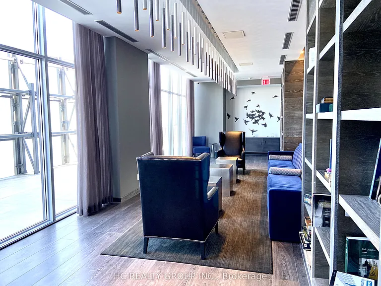 1080 Bay St #4406 — Photo 16