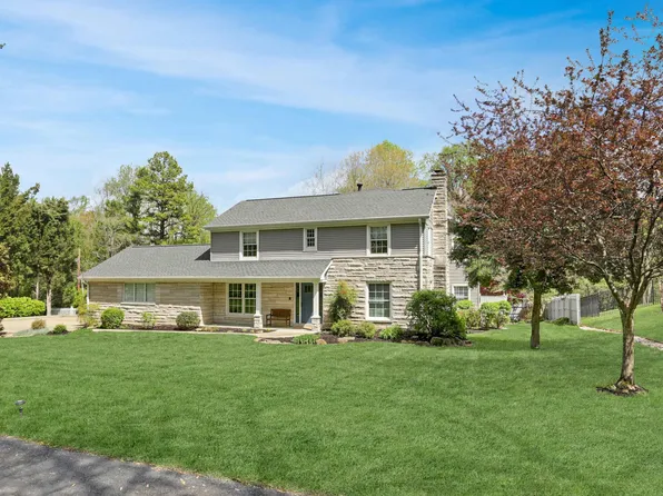 4019 Jennings Ln, Evansville, IN 47720