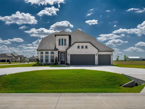 1112 Archives Ave, Nevada, TX 75173