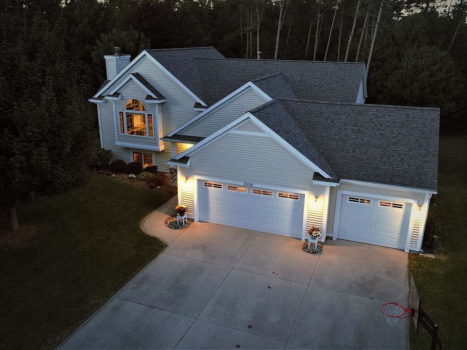 1st image of 2994 Jamesway Ave
