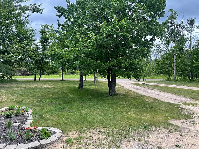 3688 Chester Rd — Photo 15