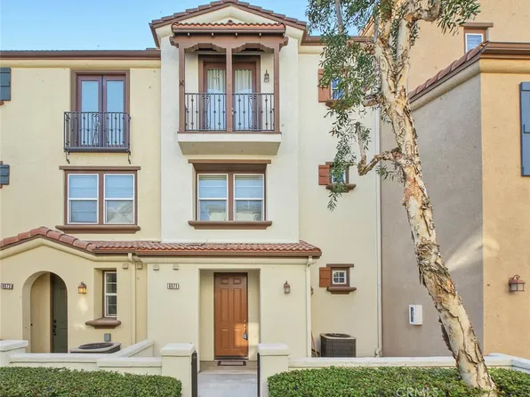 6971 Vining St, Chino, CA 91710