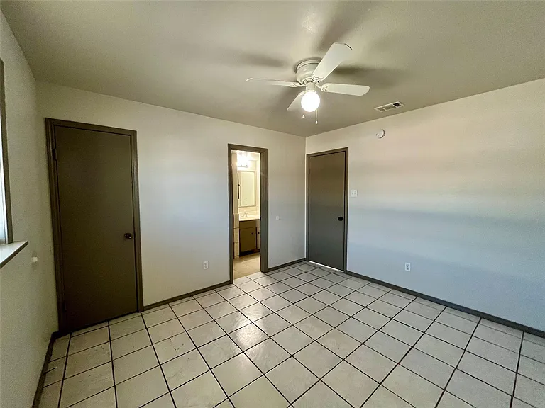 1042 W Village Ct #D — Photo 19