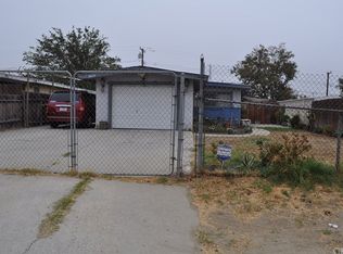 18214 9th St, Bloomington, CA 92316