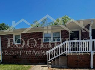 202 Kennemore St #4, Central, SC 29630