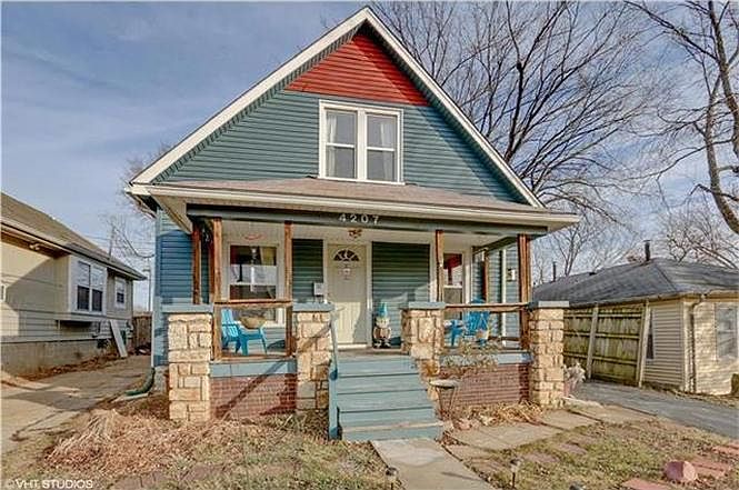 Front porch to enjoy on nice evenings.