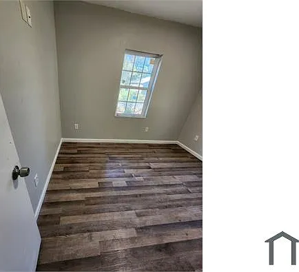 3527 Morris Ave — Photo 5