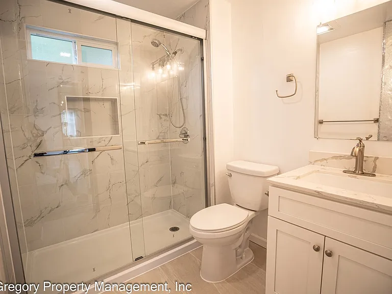 1805 Central Ave — Photo 9