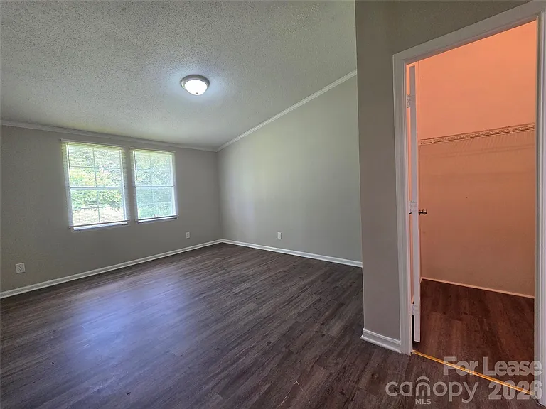 4223 Givens Rd — Photo 14