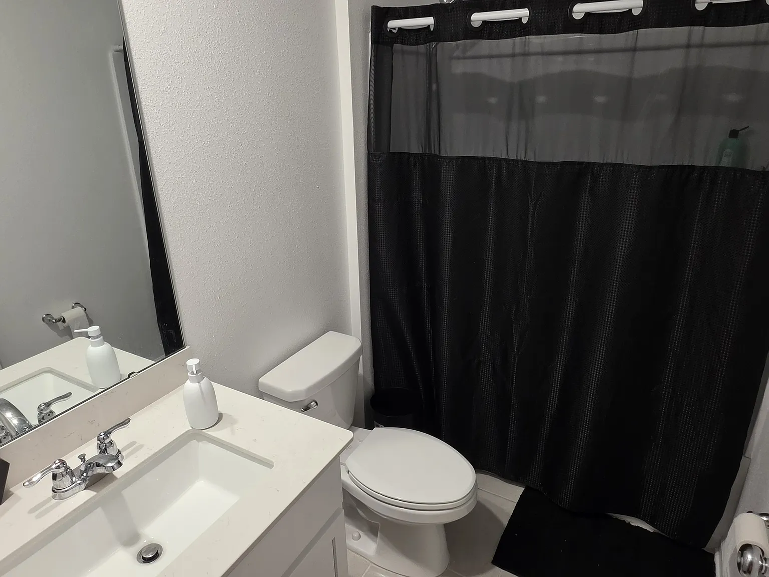 2410 McKinley Dr — Photo 1