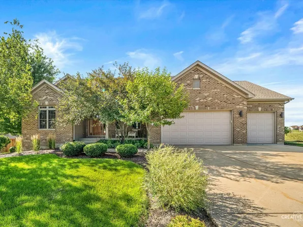 724 Emanuel Ln, Sycamore, IL 60178