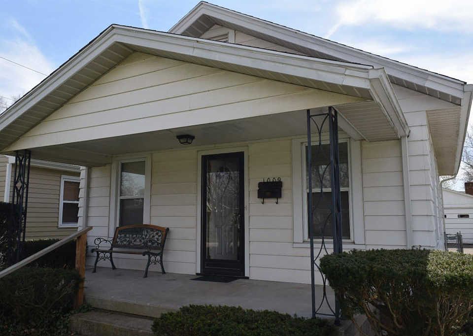 1st image of 1009 Noyes Ave
