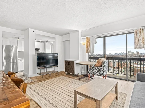 15 N Beacon St #903, Allston, MA 02134