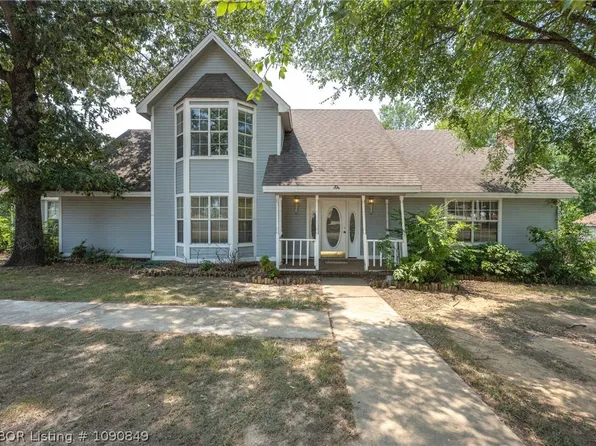104 Church St, Roland, OK 74954