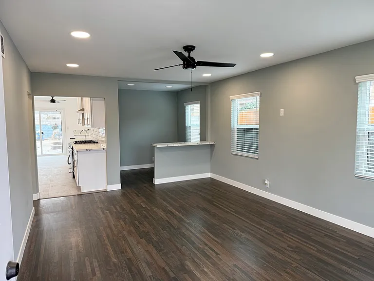 15502 Ermanita Ave — Photo 9