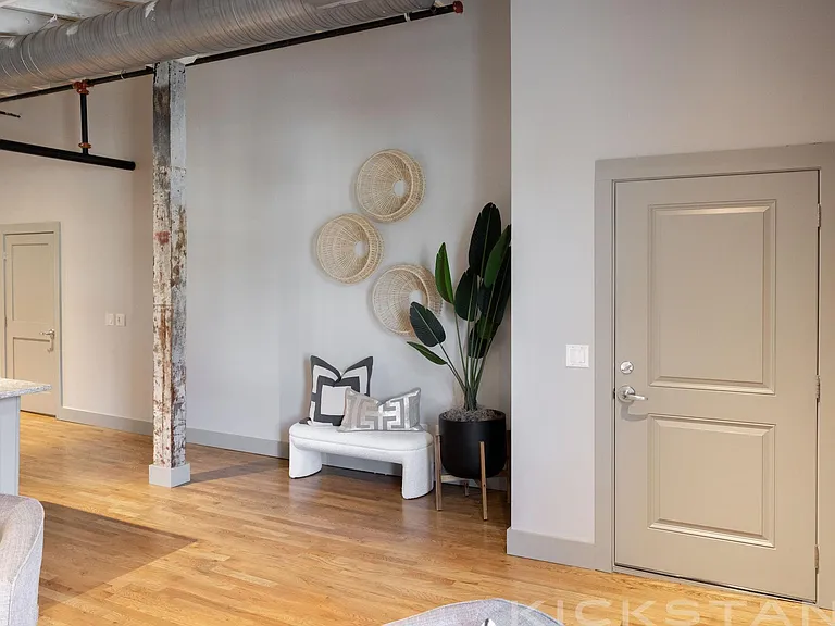 1209 Gadsden St — Photo 10