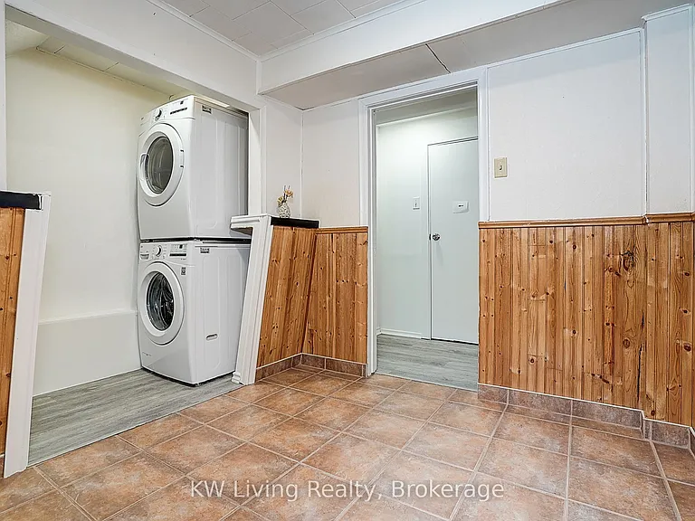 78 Roywood Dr #BASEMENT BACK — Photo 31