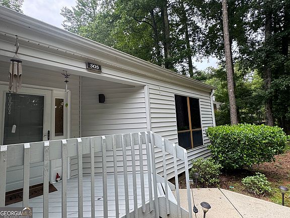 2nd image of 505 Willow Way