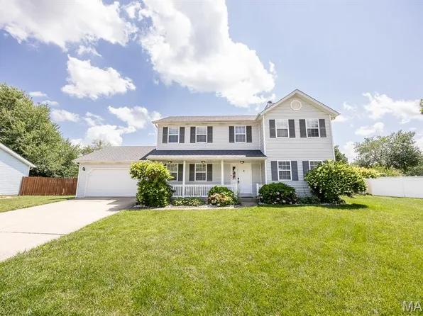 2204 Cotswold Cir, Belleville, IL 62221