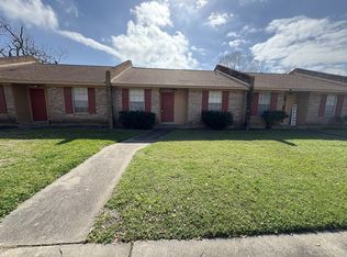 101 Willenberg St APT 4, Lake Jackson, TX 77566