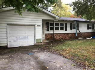 639 S Belcrest Ave, Springfield, MO 65802