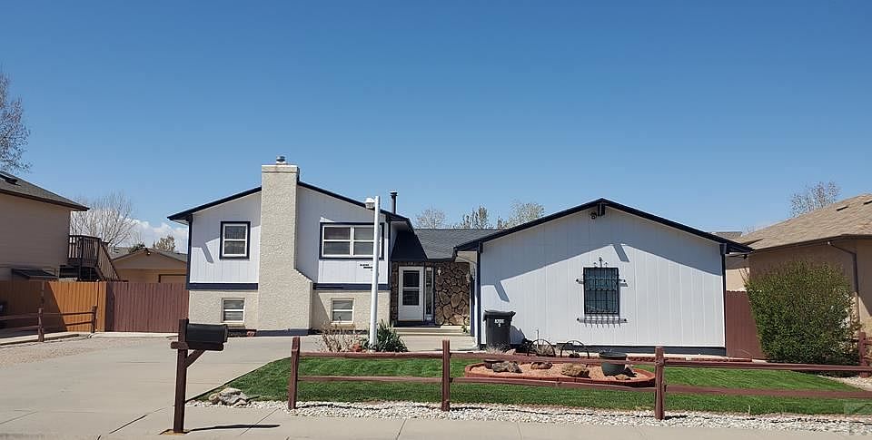 1st image of 11 Ironbridge Ln