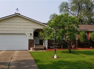 13924 Cherokee Trl, Middleburg Hts, OH 44130
