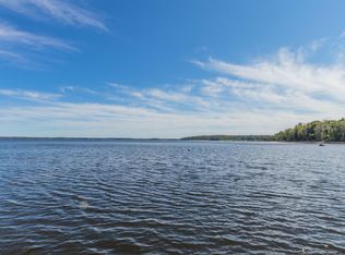 123 Lakeview Ln, Mayfield, NY 12117