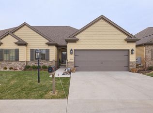 2921 Greystone Pl, Champaign, IL