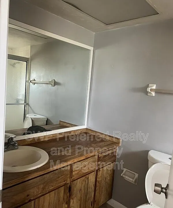 4341 Country Club Blvd #1
