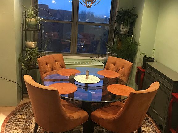 Intimate dining with sunset views