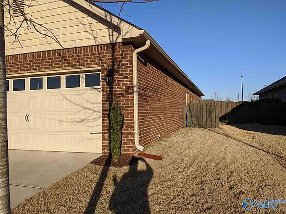 3rd image of 463 E Mossyleaf Dr