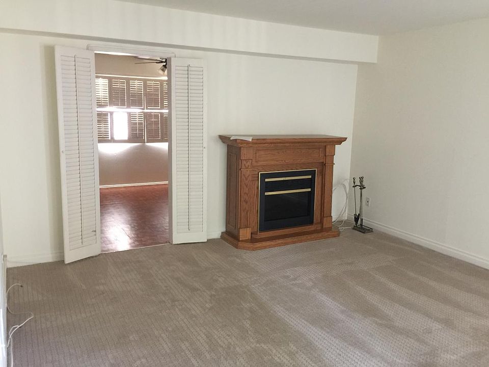 1st image of 600 W Huntington Dr Unit G