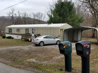 50 Knob Creek Rd, Heltonville, IN 47436