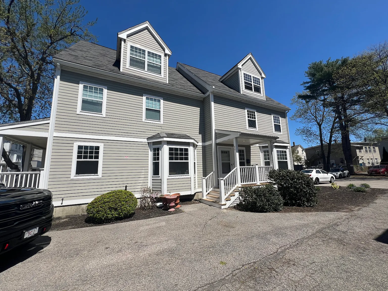 5 bed, 2.5 bath, 3500 sqft, $1,200 — Photo 3