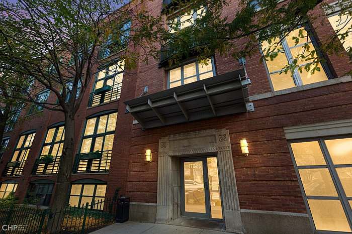 1st image of 1735 N Paulina St APT 317