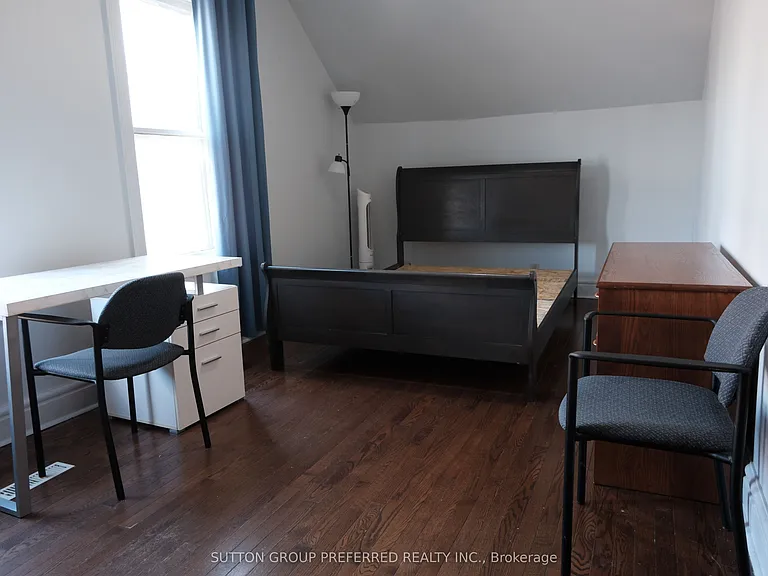 1055 Richmond St — Photo 9