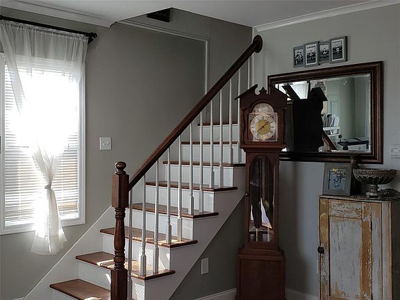 3rd image of 4203 Watson Blvd