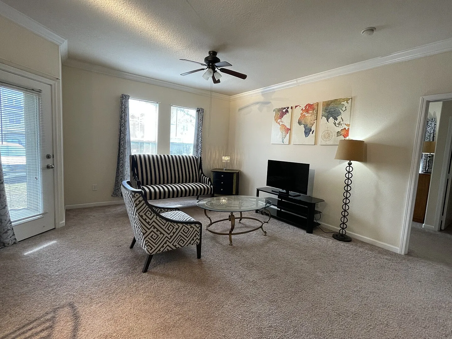 Furnished Condo in Southside — Photo 2