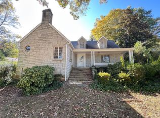 504 Parkview Dr, Burlington, NC 27215